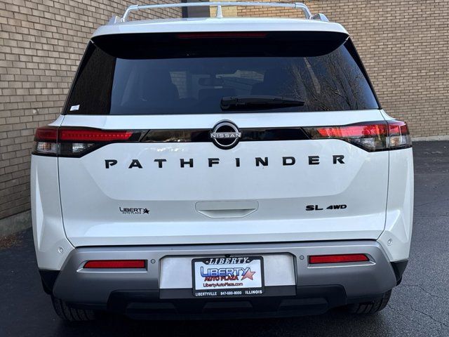 2022 Nissan Pathfinder SL