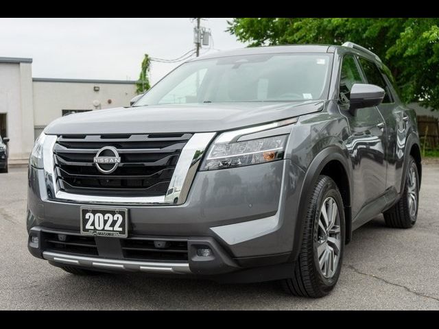 2022 Nissan Pathfinder SL