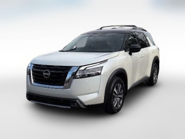 2022 Nissan Pathfinder SL