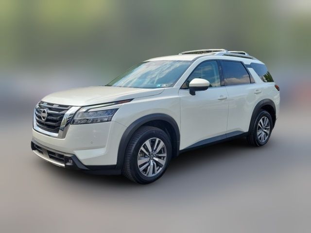 2022 Nissan Pathfinder SL