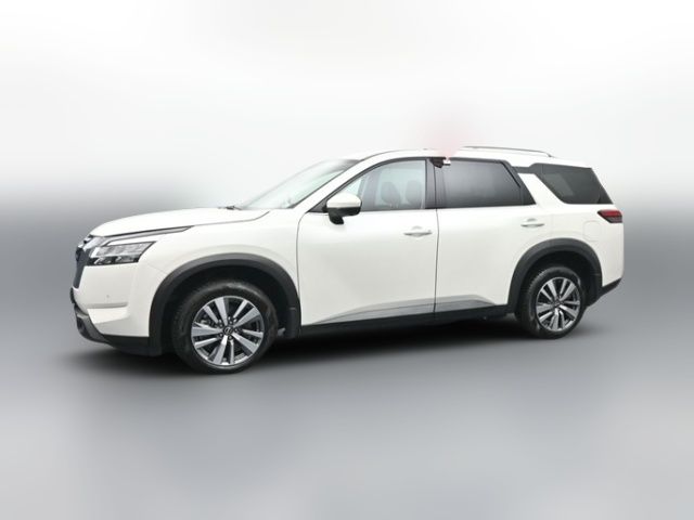 2022 Nissan Pathfinder SL