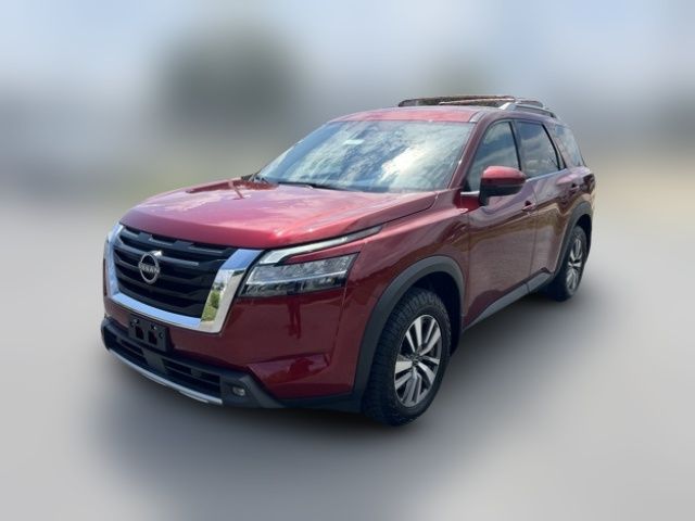 2022 Nissan Pathfinder SL