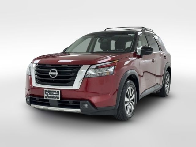 2022 Nissan Pathfinder SL