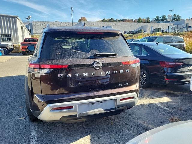 2022 Nissan Pathfinder SL