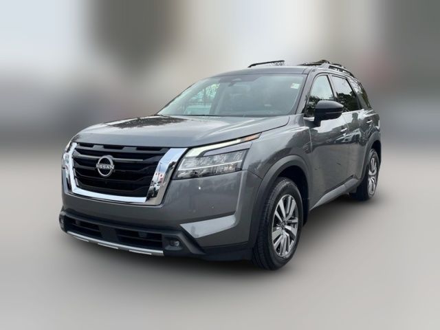 2022 Nissan Pathfinder SL