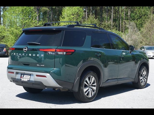 2022 Nissan Pathfinder SL