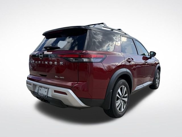 2022 Nissan Pathfinder SL