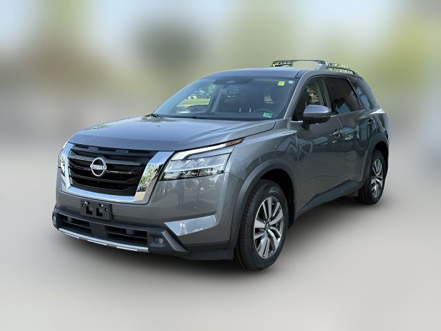 2022 Nissan Pathfinder SL