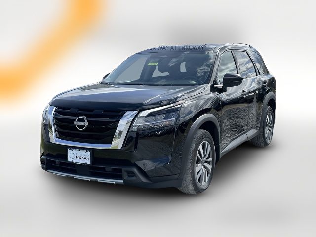 2022 Nissan Pathfinder SL