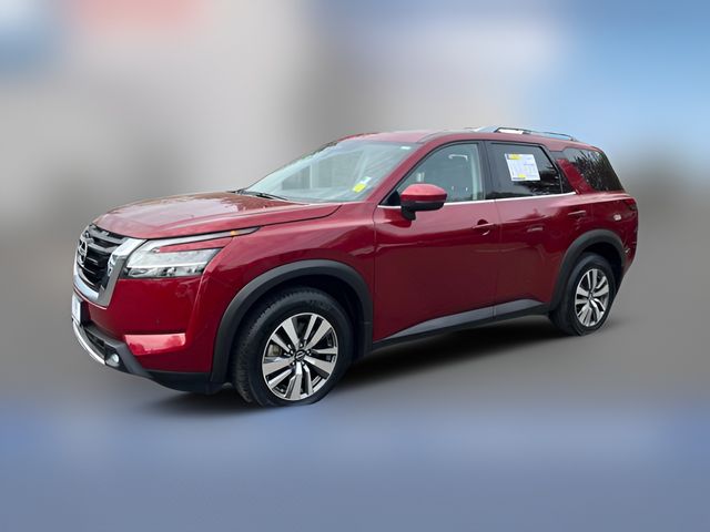 2022 Nissan Pathfinder SL