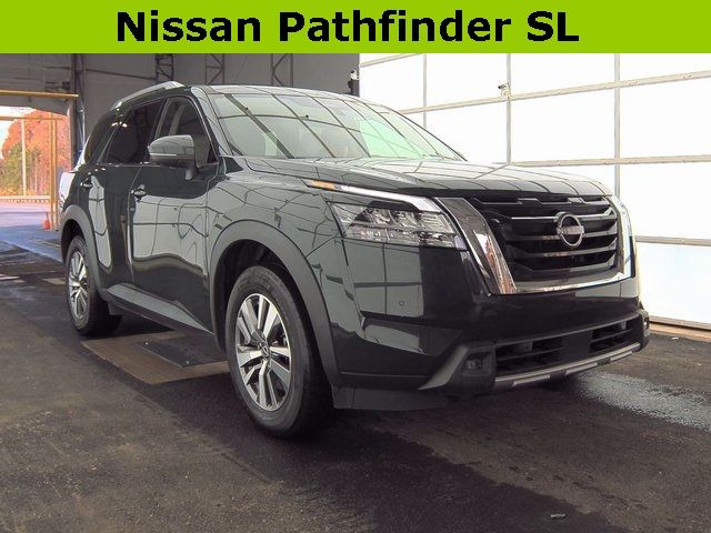 2022 Nissan Pathfinder SL