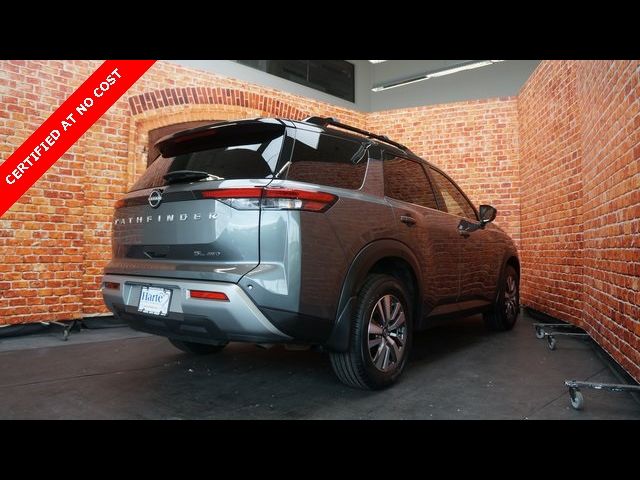 2022 Nissan Pathfinder SL