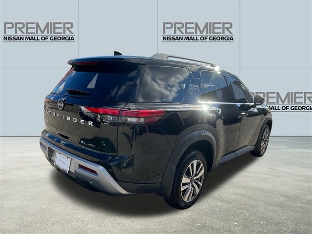 2022 Nissan Pathfinder SL