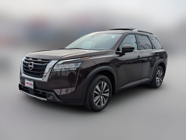 2022 Nissan Pathfinder SL