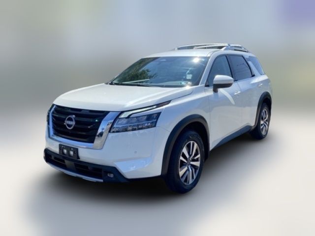 2022 Nissan Pathfinder SL