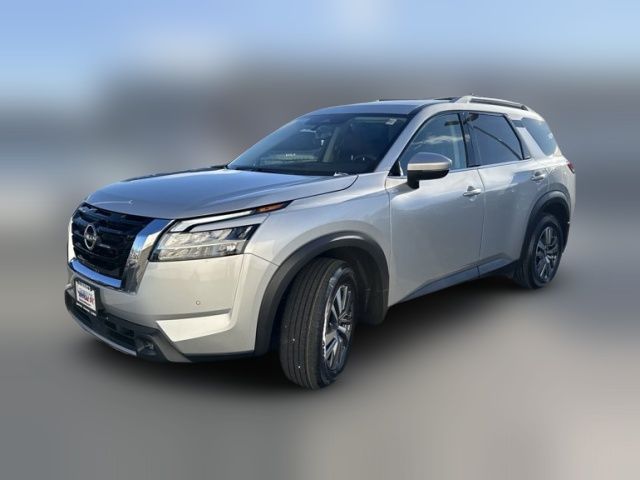 2022 Nissan Pathfinder SL