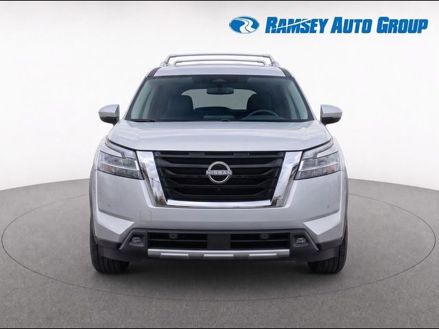 2022 Nissan Pathfinder SL