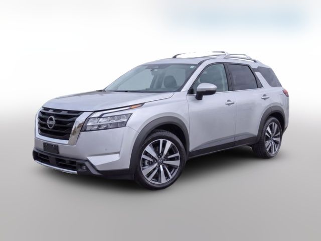 2022 Nissan Pathfinder SL
