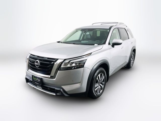 2022 Nissan Pathfinder SL