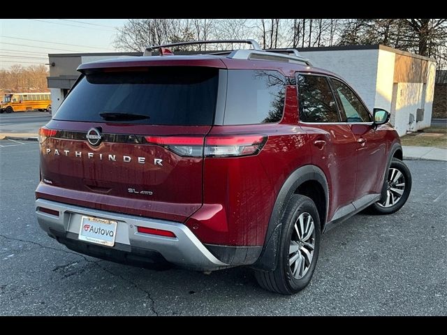 2022 Nissan Pathfinder SL