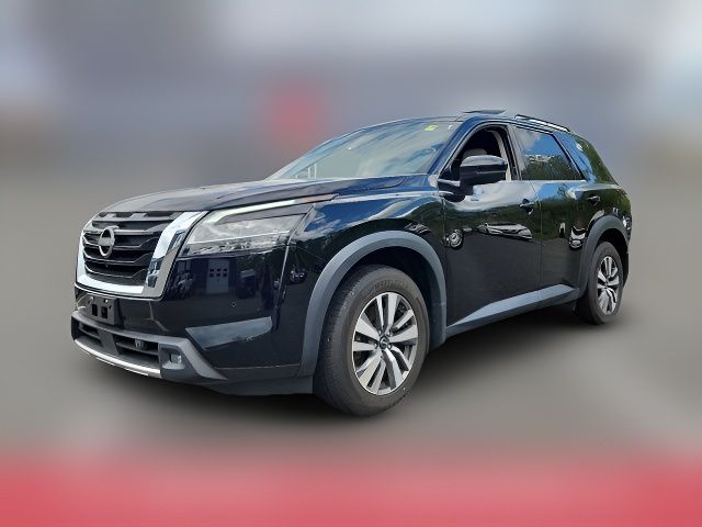 2022 Nissan Pathfinder SL