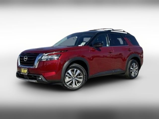 2022 Nissan Pathfinder SL