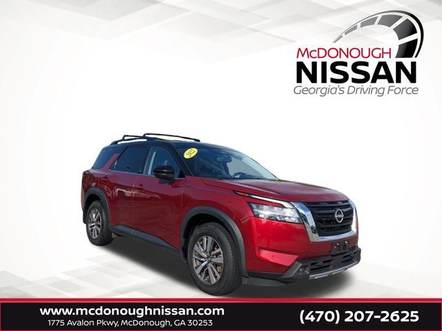 2022 Nissan Pathfinder SL