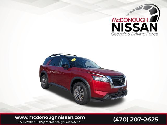 2022 Nissan Pathfinder SL