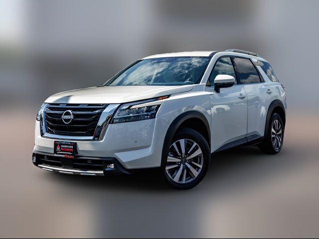 2022 Nissan Pathfinder SL