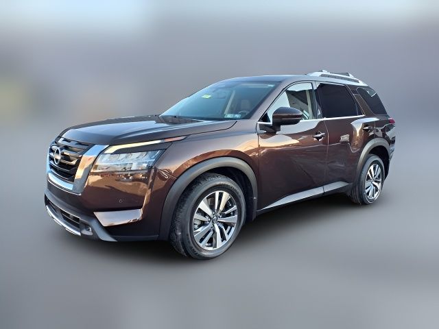 2022 Nissan Pathfinder SL