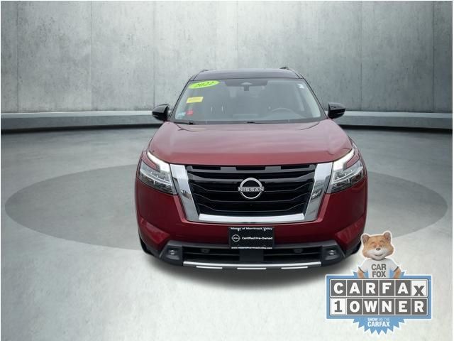 2022 Nissan Pathfinder SL