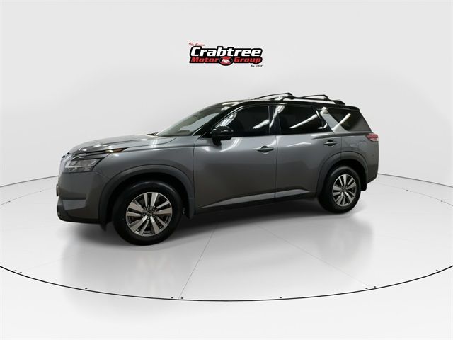2022 Nissan Pathfinder SL