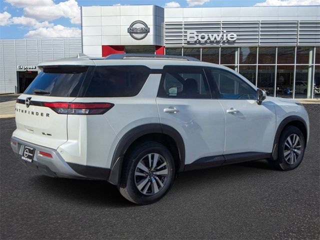 2022 Nissan Pathfinder SL