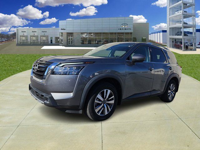 2022 Nissan Pathfinder SL