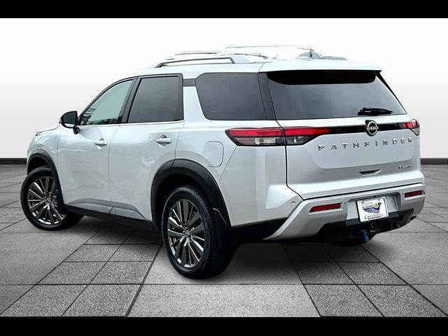 2022 Nissan Pathfinder SL