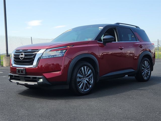 2022 Nissan Pathfinder SL