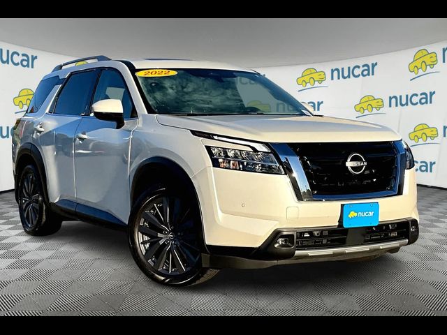 2022 Nissan Pathfinder SL