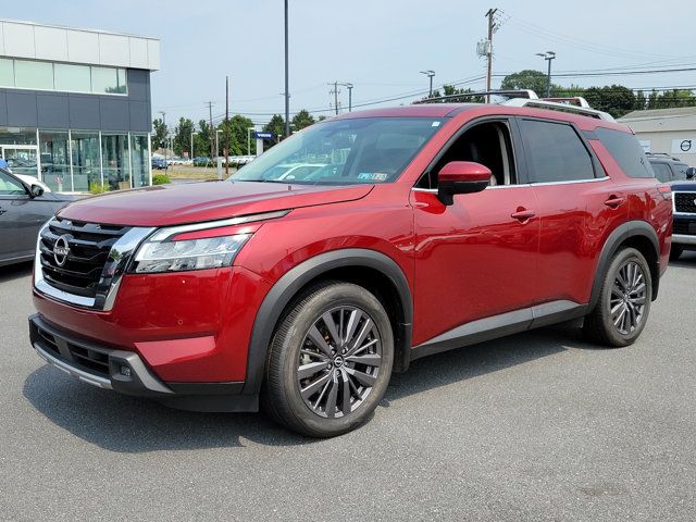 2022 Nissan Pathfinder SL