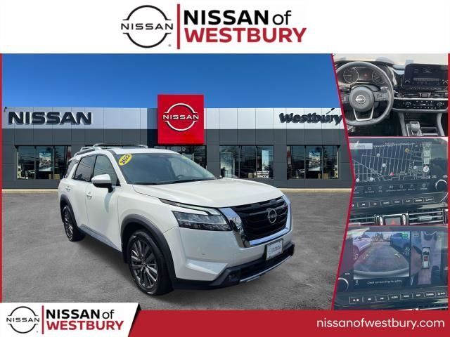 2022 Nissan Pathfinder SL