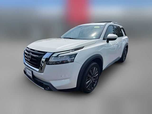 2022 Nissan Pathfinder SL