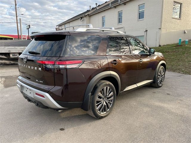 2022 Nissan Pathfinder SL