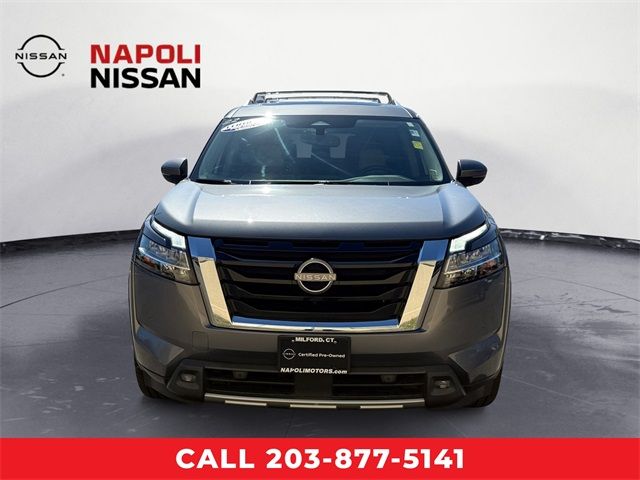 2022 Nissan Pathfinder SL