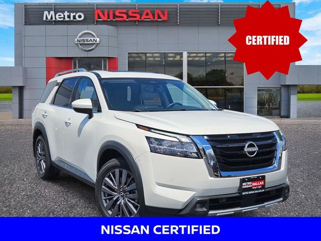2022 Nissan Pathfinder SL