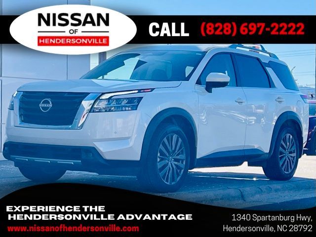 2022 Nissan Pathfinder SL