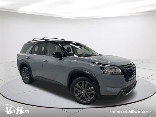 2022 Nissan Pathfinder SL