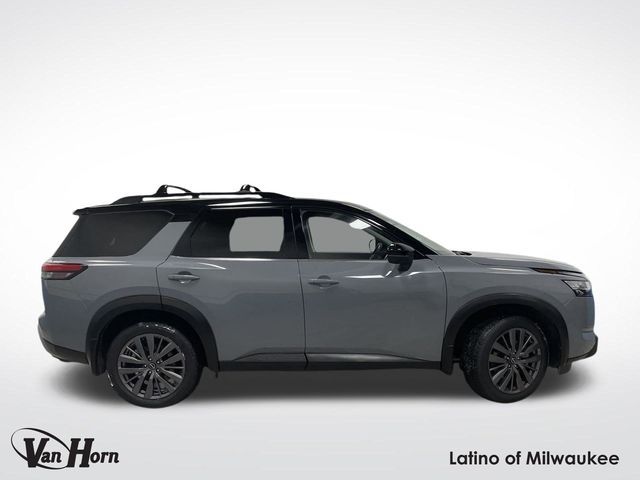 2022 Nissan Pathfinder SL