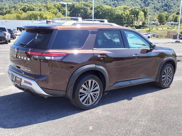 2022 Nissan Pathfinder SL