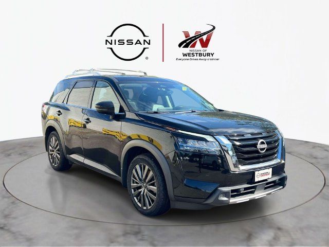 2022 Nissan Pathfinder SL