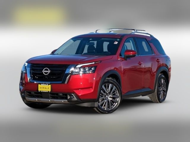 2022 Nissan Pathfinder SL