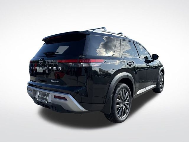 2022 Nissan Pathfinder SL